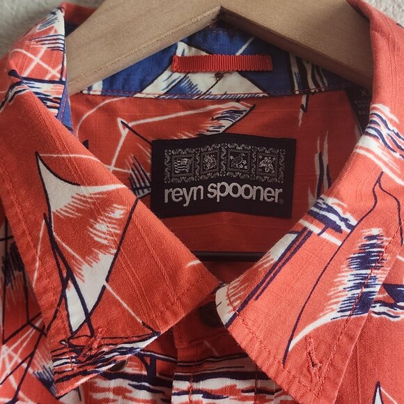 Reyn Spooner Shirt Mens 2XL Coral Aloha Hawaiian Sailboat Nautical Short Sleeve - Picture 4 of 11